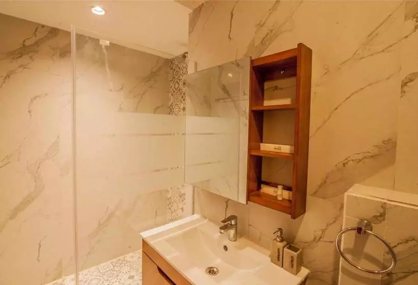 ホテル Sonar Bangla Taki