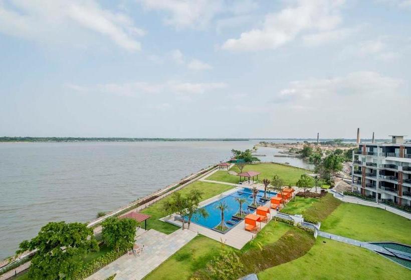 בית מלון כפרי Sonar Bangla Taki