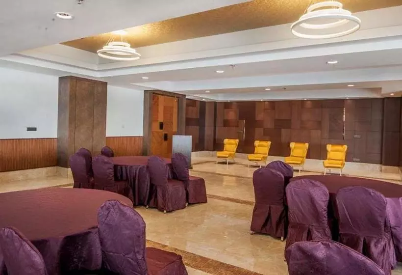 ホテル Sonar Bangla Taki