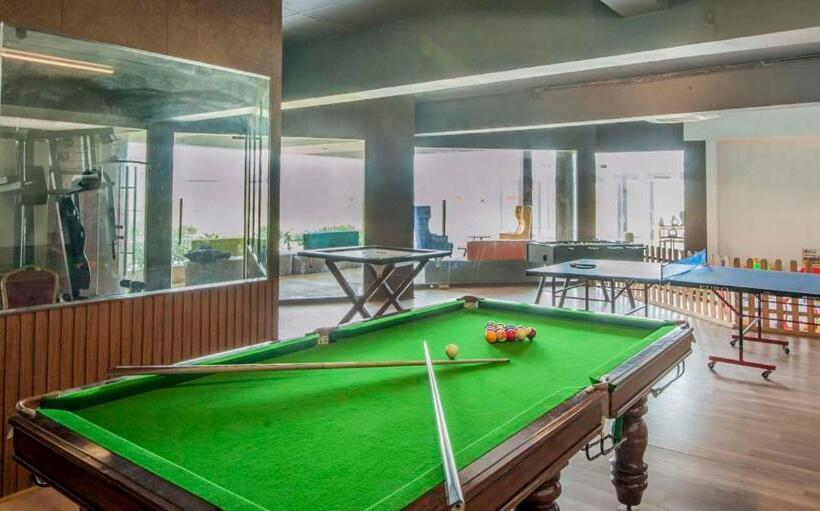 בית מלון כפרי Sonar Bangla Taki