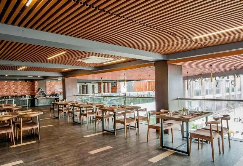 ホテル Sonar Bangla Taki