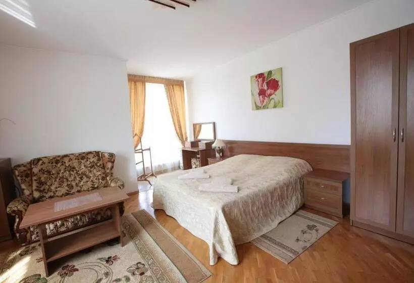 Majatalo апартаменти в центрі трускавця