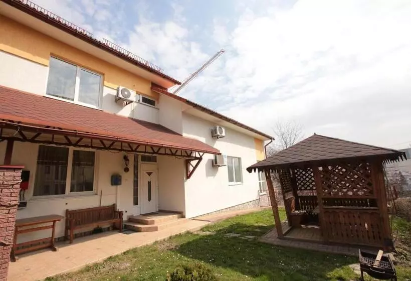 Majatalo апартаменти в центрі трускавця