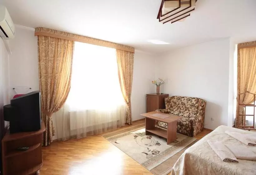 Majatalo апартаменти в центрі трускавця