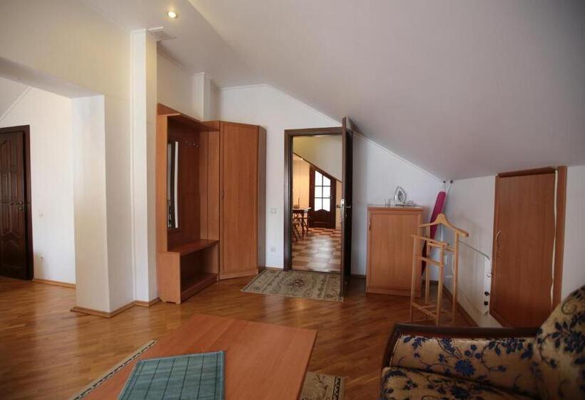 펜션 апартаменти в центрі трускавця