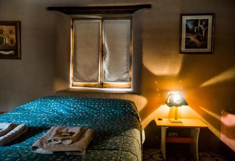 Hostel La Comarca Del Jarillal