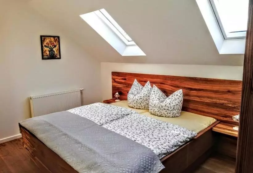 Retkeilymaja Landgasthof Zur Linde