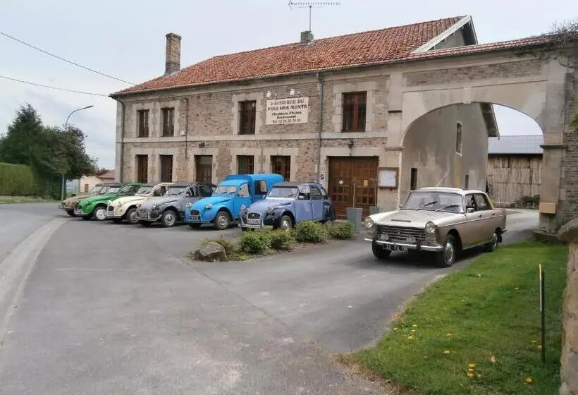 Aamiaismajoitus (B&B) Auberge Du Pied Des Monts