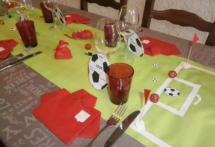 Aamiaismajoitus (B&B) Auberge Du Pied Des Monts