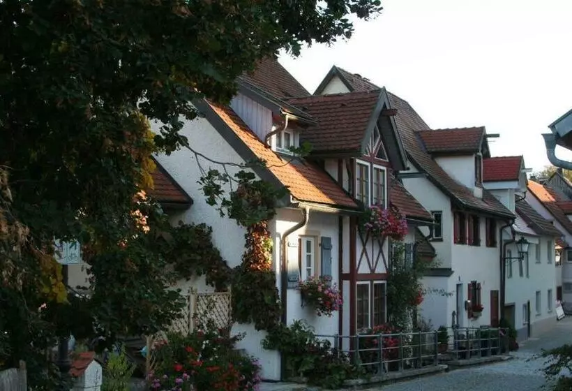 Aamiaismajoitus (B&B) Gästehaus Theresia Garni