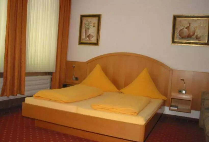 Aamiaismajoitus (B&B) Gästehaus Theresia Garni