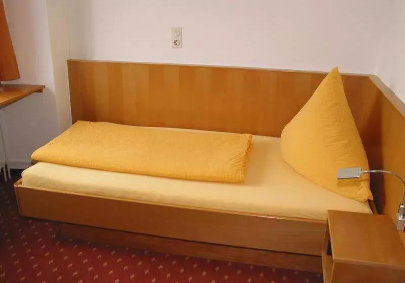 Aamiaismajoitus (B&B) Gästehaus Theresia Garni