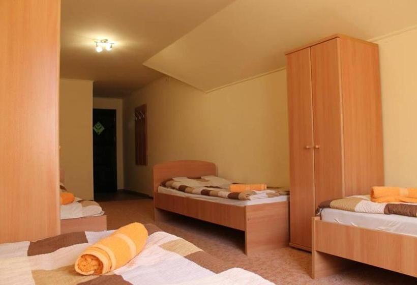 住宿加早餐  Király Lovastanya Panzió