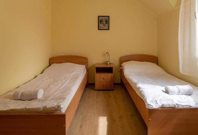 住宿加早餐  Király Lovastanya Panzió