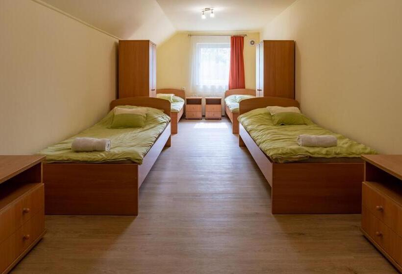 住宿加早餐  Király Lovastanya Panzió