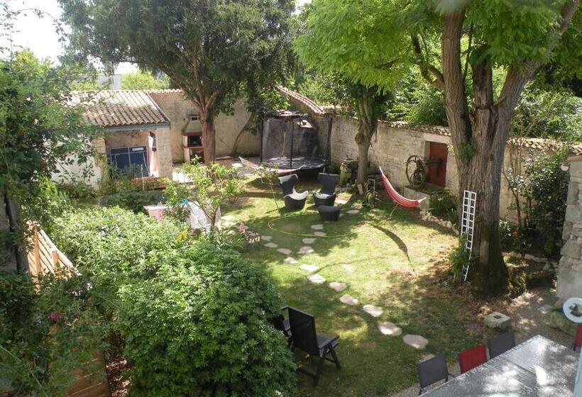 مبيت وإفطار L'escale