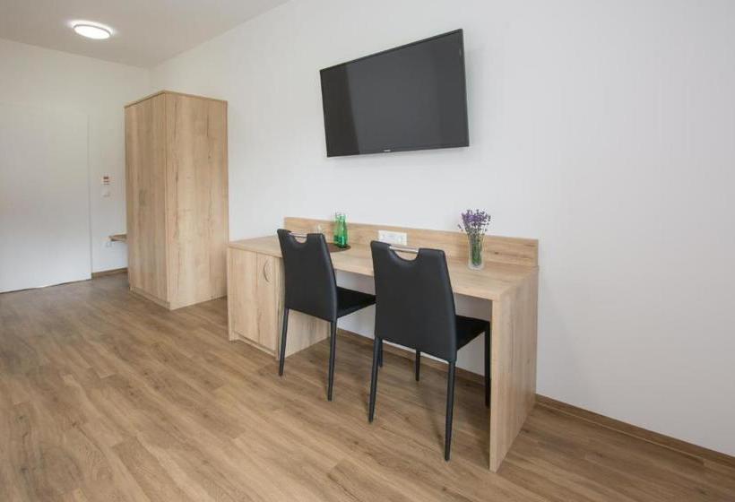 ベッドアンドブレックファースト Rimo