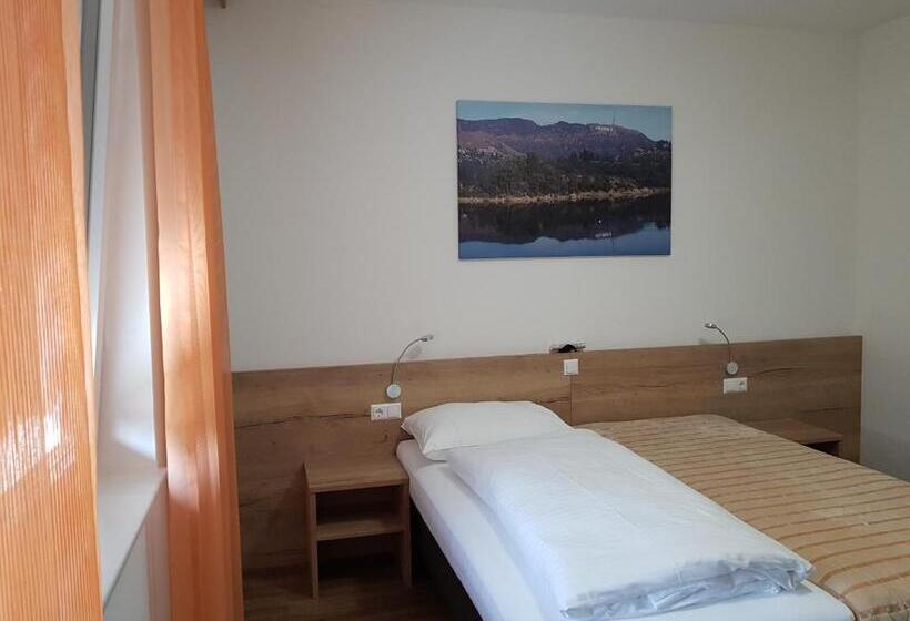 ベッドアンドブレックファースト Rimo