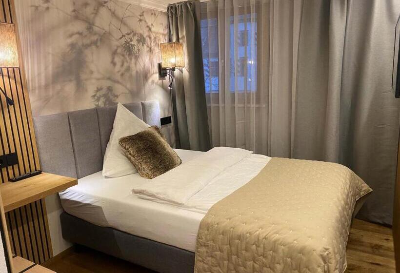 Boutique   Hotel Zum Schloss