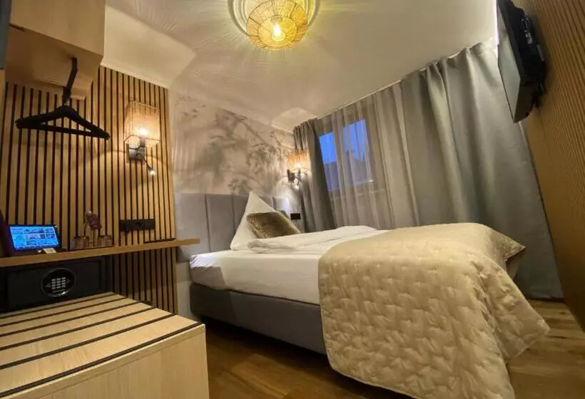 Boutique   Hotel Zum Schloss