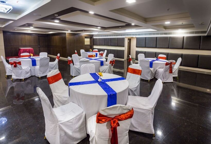 בית מלון כפרי Cygnett Inn Ramachandra