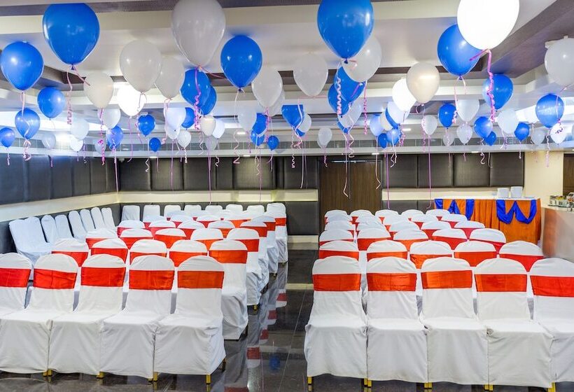 בית מלון כפרי Cygnett Inn Ramachandra