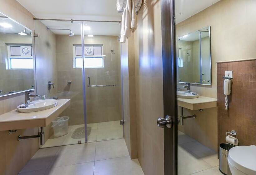 בית מלון כפרי Cygnett Inn Ramachandra