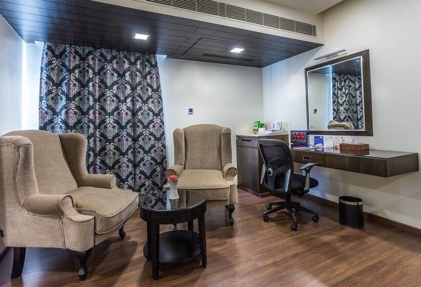 בית מלון כפרי Cygnett Inn Ramachandra