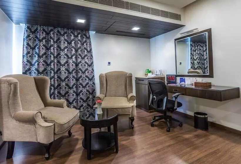 ホテル Cygnett Inn Ramachandra