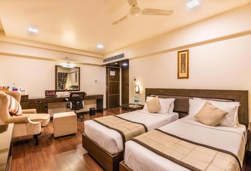 בית מלון כפרי Cygnett Inn Ramachandra