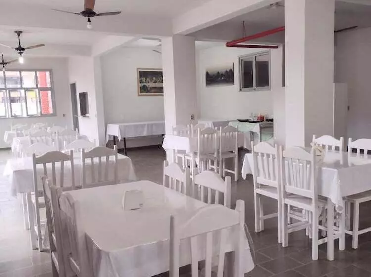 Hotelli Santa Terezinha