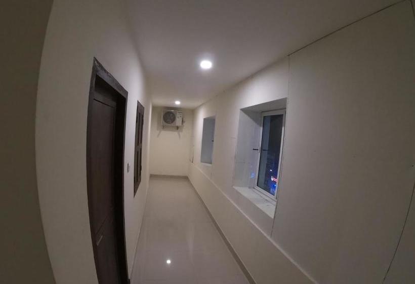 בית מלון כפרי Town Hub