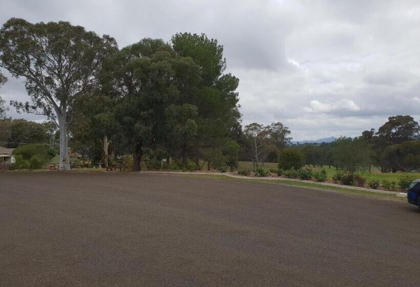 Kandos Fairways Motel