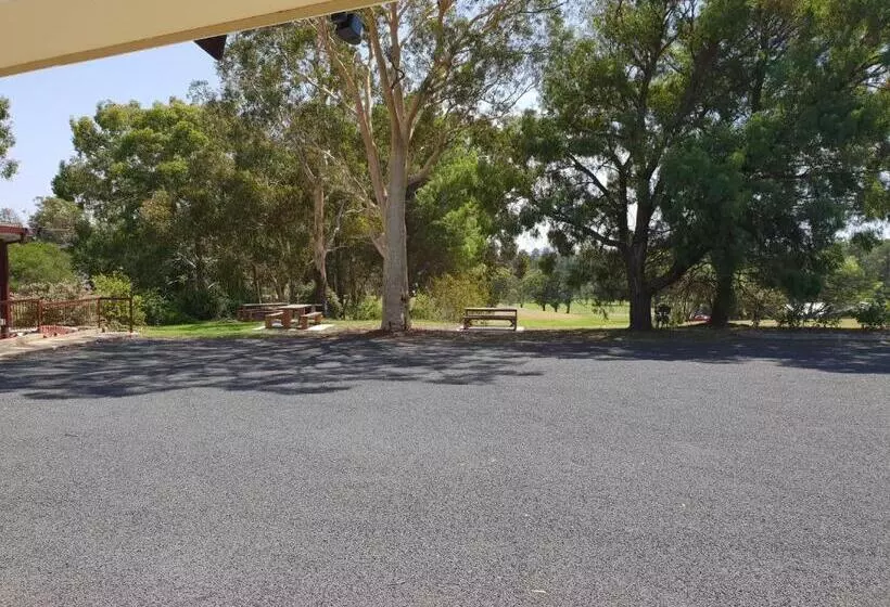 Kandos Fairways Motel