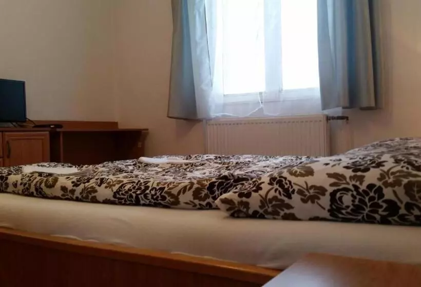 Majatalo Báró Eötvös Loránd Menedékház