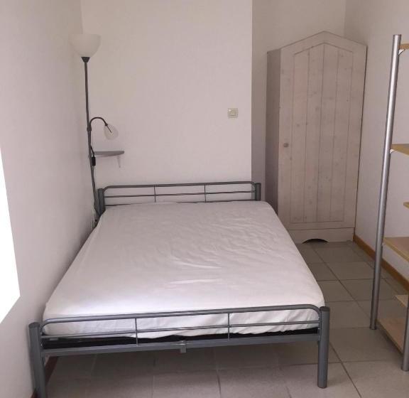 펜션 Chambres En Collocation