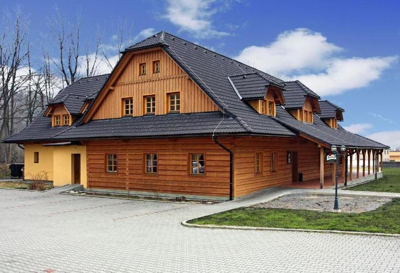 Panzió Penzion A Restaurace Grunt