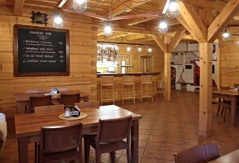 Majatalo Penzion A Restaurace Grunt