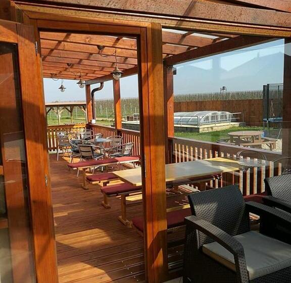 펜션 Penzion Kosík Tvrdonice