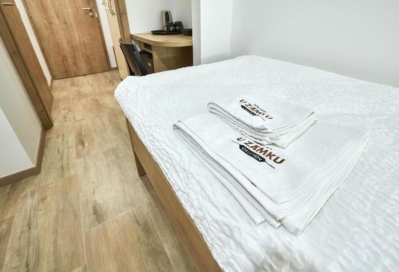 بنسيون Penzion U Zámku