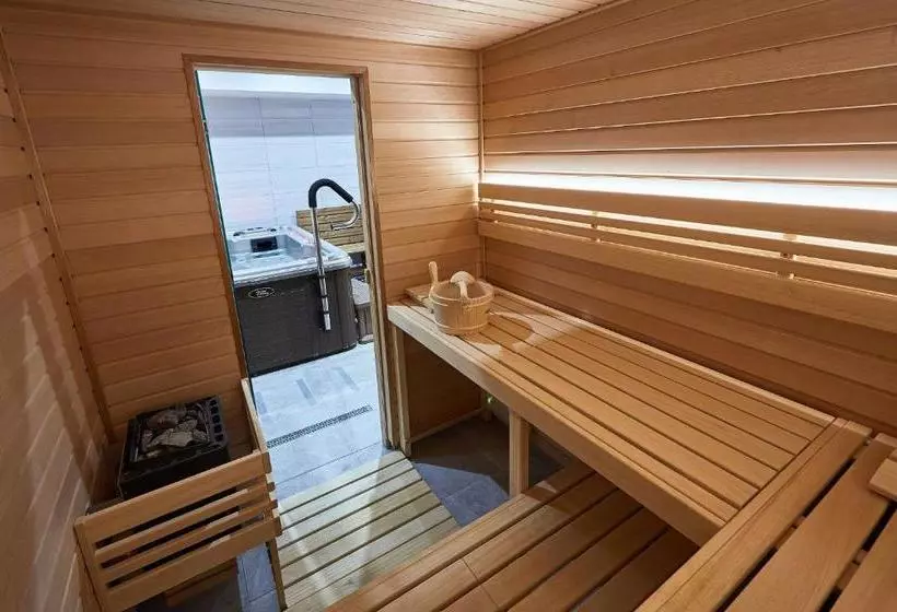 Majatalo Penzion U Zámku