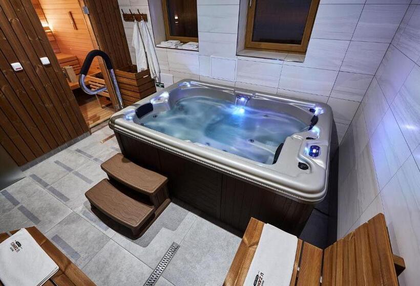 بنسيون Penzion U Zámku