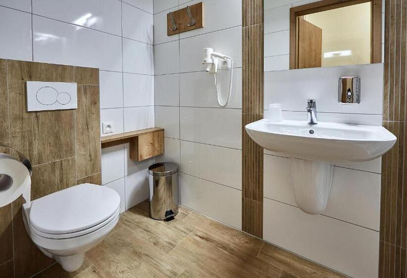 بنسيون Penzion U Zámku