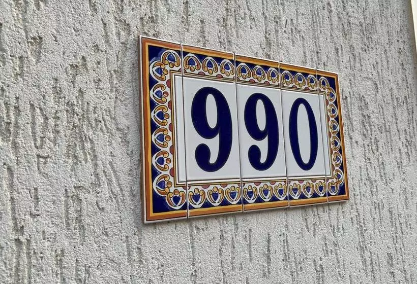 ペンション Riviera 990   Resort & Restaurant
