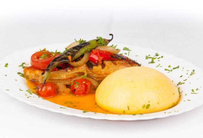 펜션 Riviera 990   Resort & Restaurant