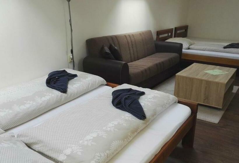 Pensió Ubytování V Soukromí Opolany U Poděbrad