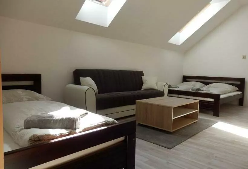 Majatalo Ubytování V Soukromí Opolany U Poděbrad