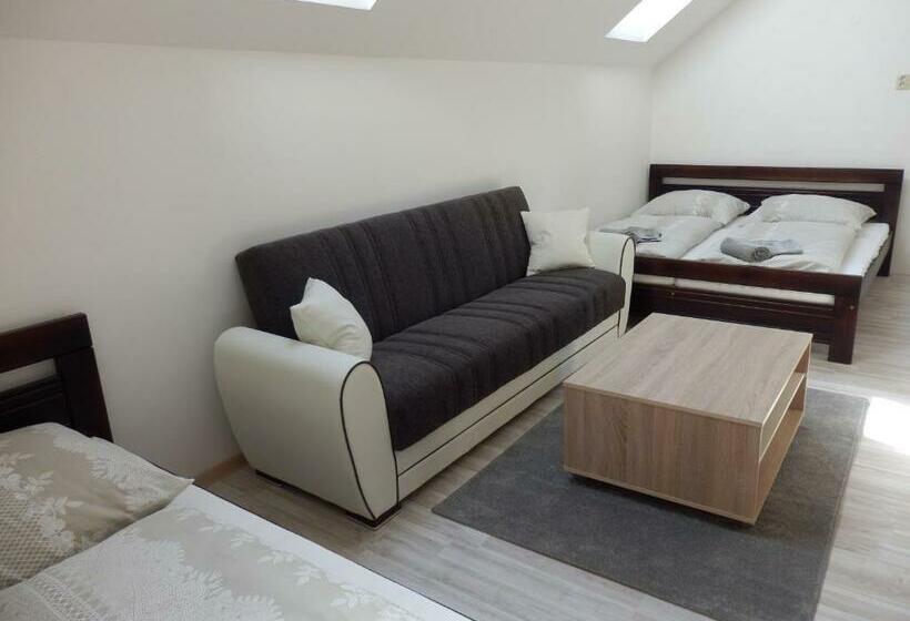 Pensió Ubytování V Soukromí Opolany U Poděbrad