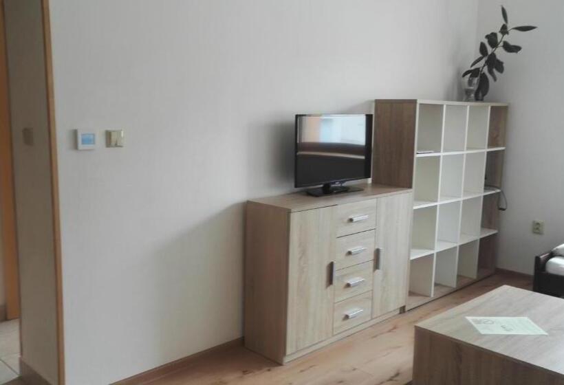 Pensió Ubytování V Soukromí Opolany U Poděbrad