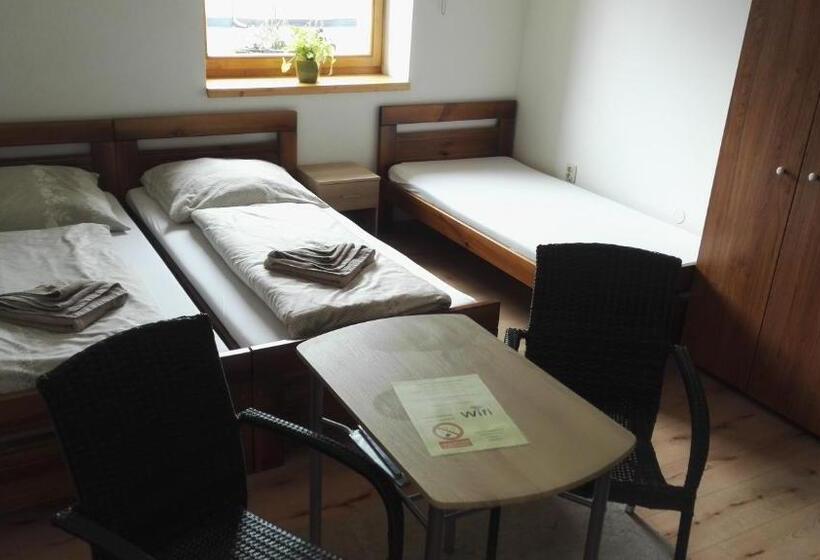 Pensió Ubytování V Soukromí Opolany U Poděbrad